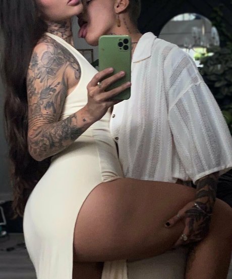 Foto di nudo di fuga di OnlyFans di Mamacito