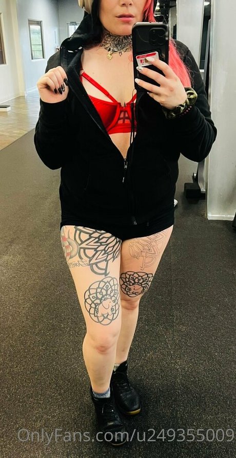 Foto di nudo di fuga di OnlyFans di Splitgirl