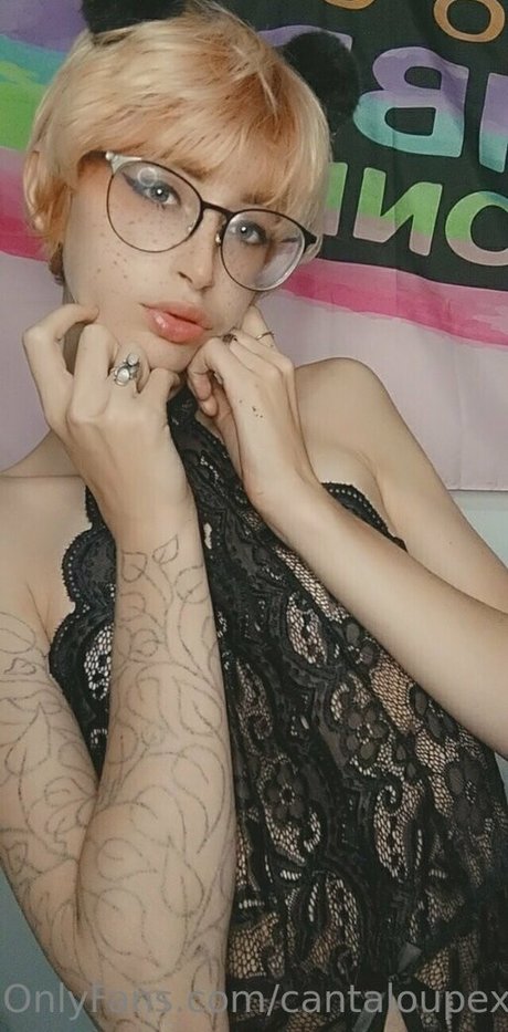 Foto di nudo di fuga di OnlyFans di Cantaloupexo