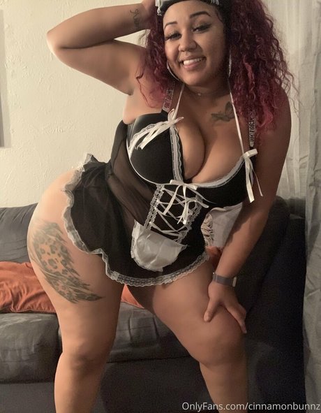 Foto di nudo di fuga di OnlyFans di Cinnamonbunnz