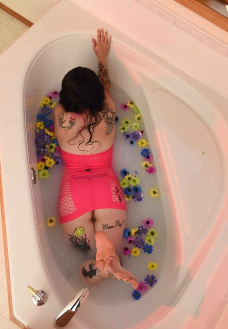 Foto di nudo di fuga di OnlyFans di Babyghoul666