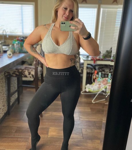 Foto di nudo di fuga di OnlyFans di Kendrabfit