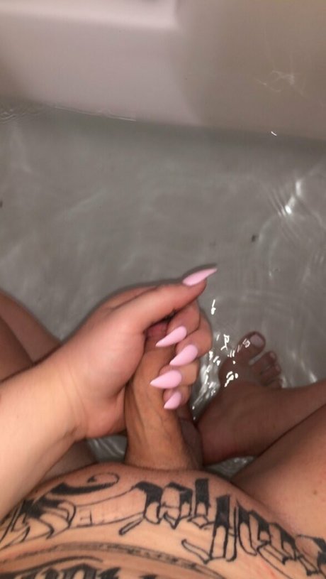 Foto di nudo di fuga di OnlyFans di Misstinyangel