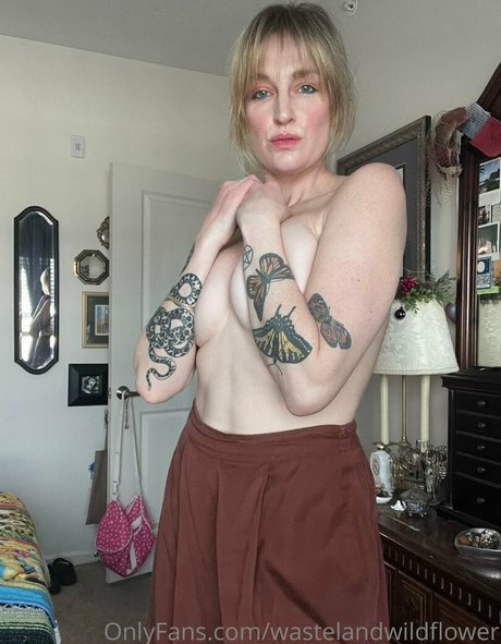 Wastelandwildflower