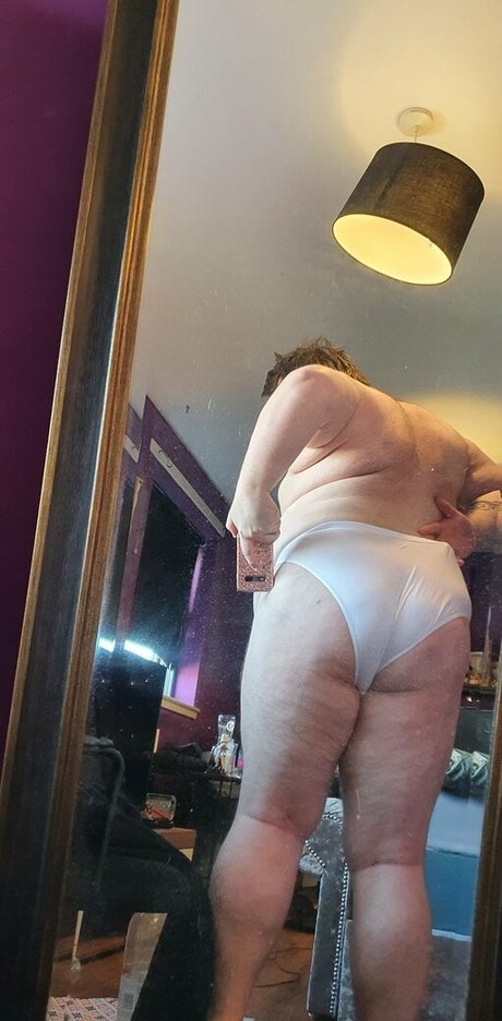 Foto di nudo di fuga di OnlyFans di Powerboar