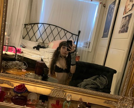 Foto di nudo di fuga di OnlyFans di Smolrug