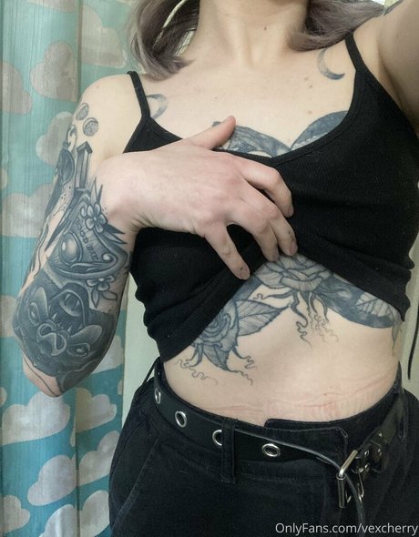Foto di nudo di fuga di OnlyFans di Vexcherry