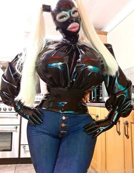 Evelyndoll
