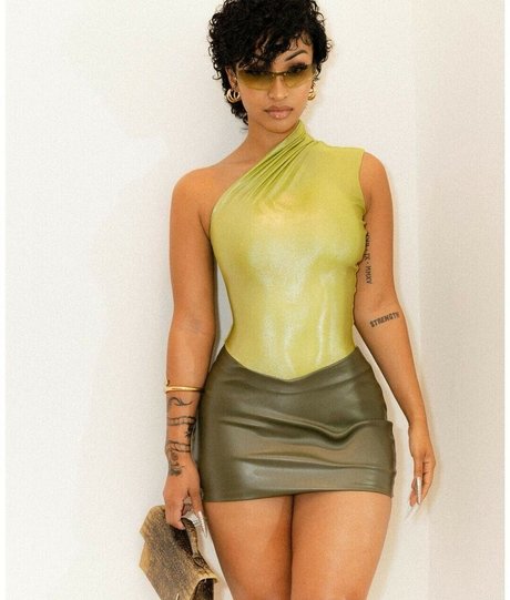Foto di nudo di fuga di OnlyFans di Shenseea