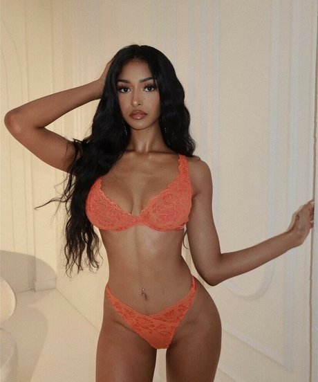 Foto di nudo di fuga di OnlyFans di Kaaviya Sambasivam