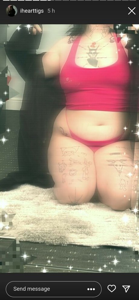 Foto di nudo di fuga di OnlyFans di Ihearttigz