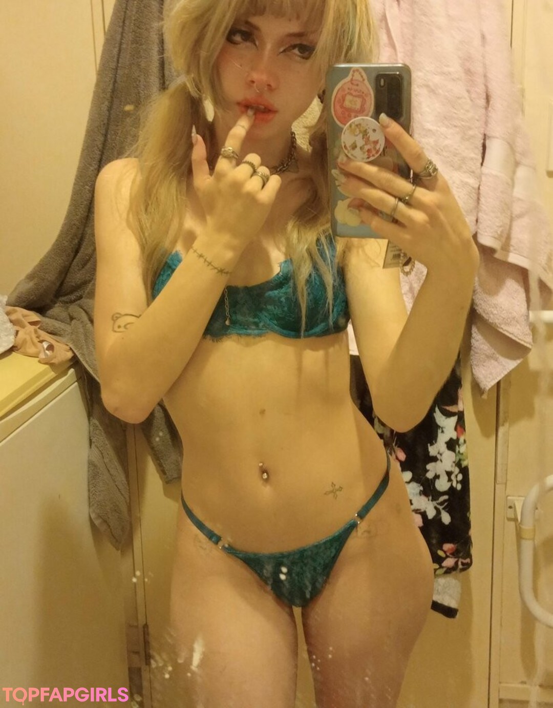 Foto di nudo di fuga di OnlyFans di Allmyheartbear #42 Foto di nudo di fuga di OnlyFans di Allmyheartbear #42