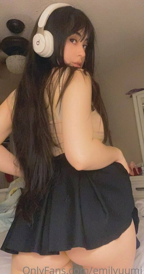 Foto di nudo di fuga di OnlyFans di Emilyuumi