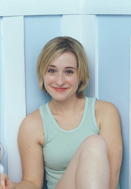 Foto di nudo di fuga di OnlyFans di Allison Mack