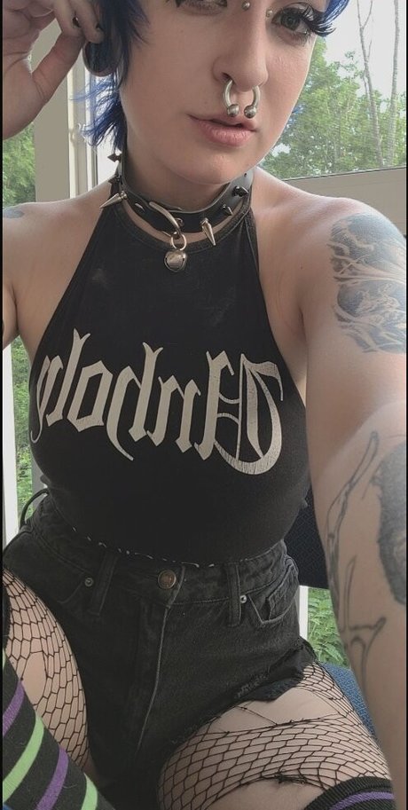 Foto di nudo di fuga di OnlyFans di Satanslilkittn