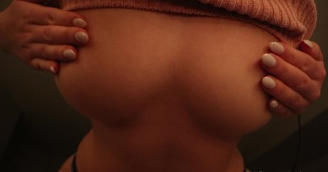 Foto di nudo di fuga di OnlyFans di Maimy Asmr