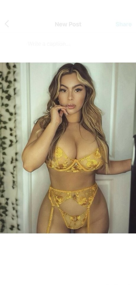 Foto di nudo di fuga di OnlyFans di Kay Angel