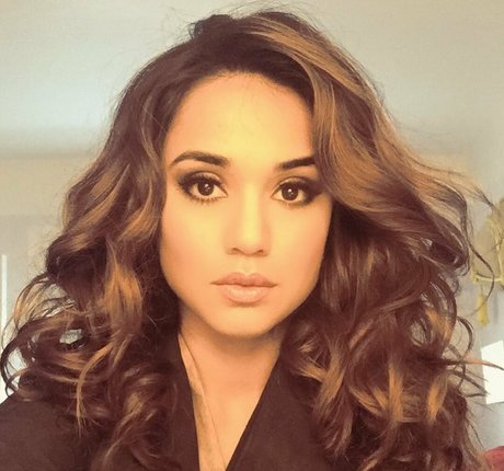 Foto di nudo di fuga di OnlyFans di Summer Bishil