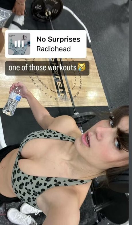 Foto di nudo di fuga di OnlyFans di Carlyjb
