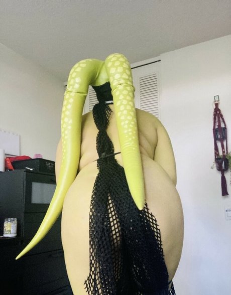 Foto di nudo di fuga di OnlyFans di Peony Felicity