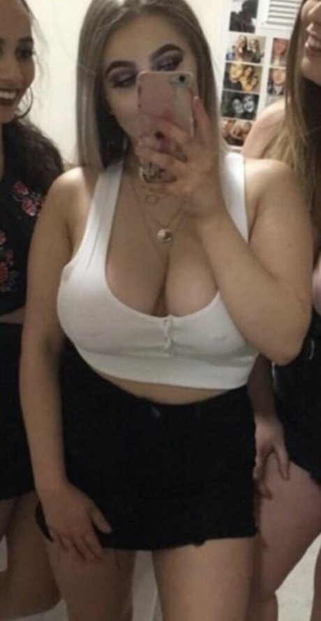 Foto di nudo di fuga di OnlyFans di Allanahgrace