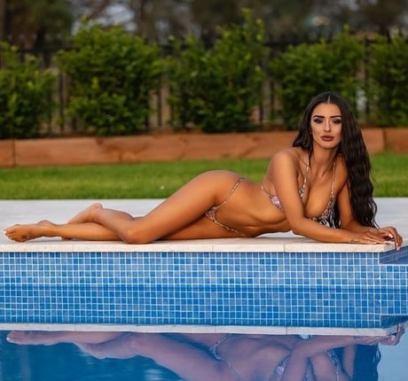 Foto di nudo di fuga di OnlyFans di Cassandra Ford