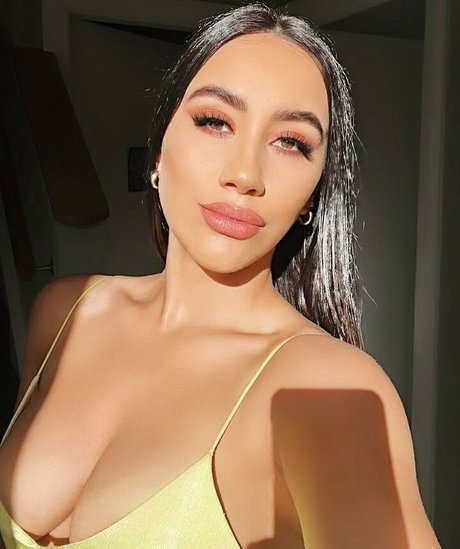 Foto di nudo di fuga di OnlyFans di Jessiejahjessie