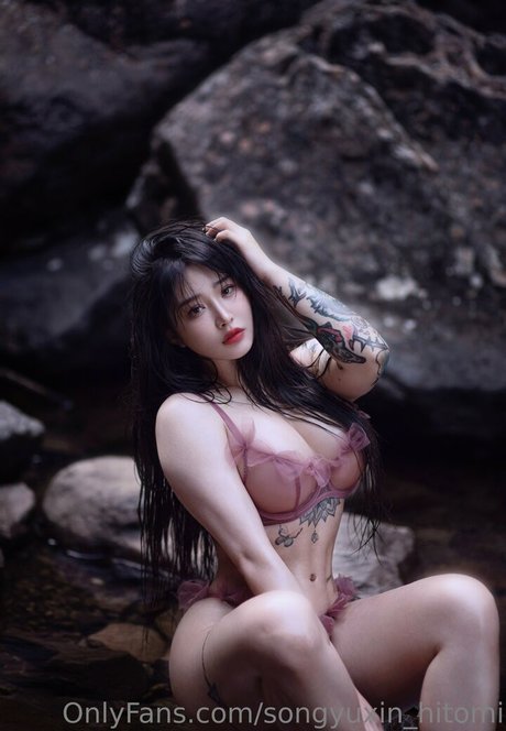 Songyuxin Hitomi