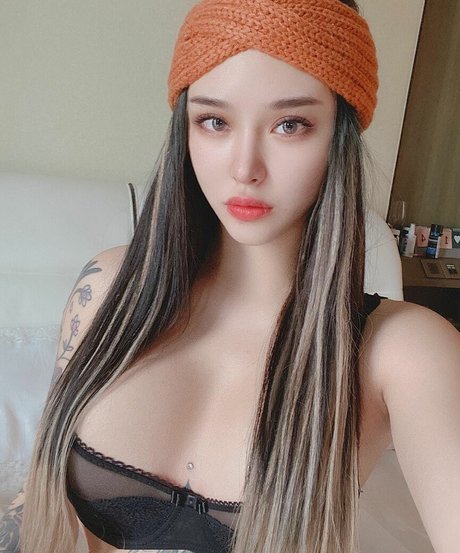 Songyuxin Hitomi