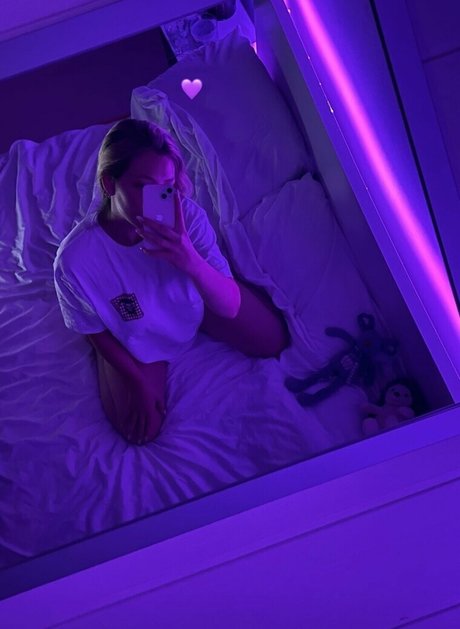Foto di nudo di fuga di OnlyFans di Ajda Kersic Ahlin
