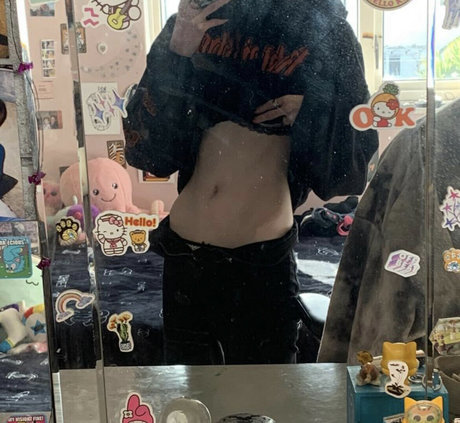 Foto di nudo di fuga di OnlyFans di Babypumpkin