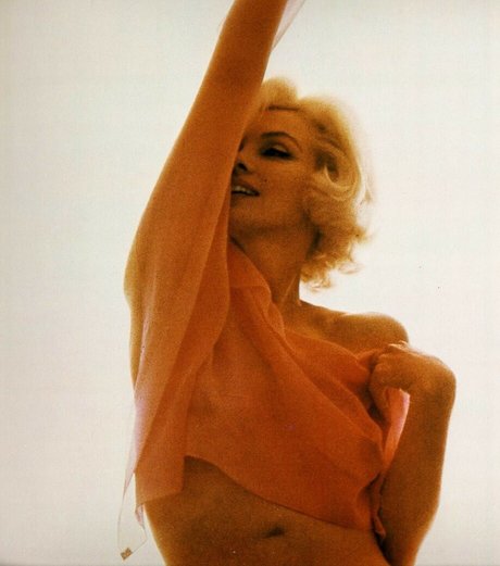 Foto di nudo di fuga di OnlyFans di Marilyn Monroe