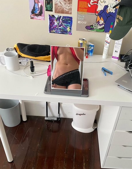 Foto di nudo di fuga di OnlyFans di Dr0gon