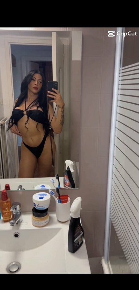 Foto di nudo di fuga di OnlyFans di Alesandra Andrade