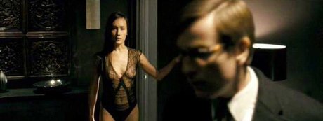 Foto di nudo di fuga di OnlyFans di Maggie Q