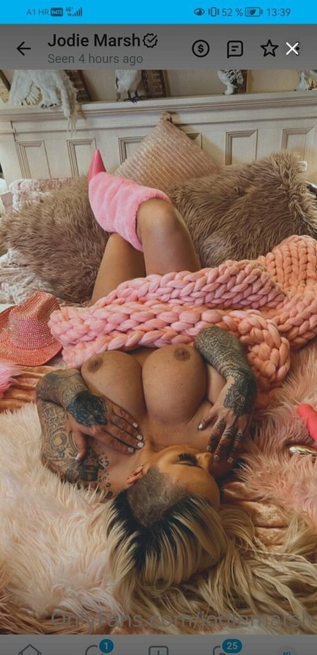 Foto di nudo di fuga di OnlyFans di Jodiemarsh