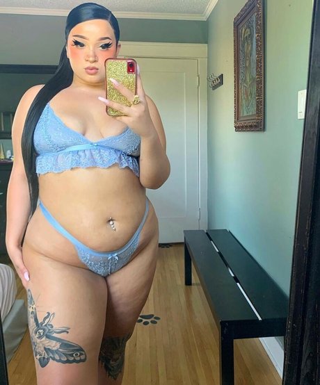 Foto di nudo di fuga di OnlyFans di Zenasativa