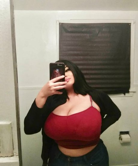 Foto di nudo di fuga di OnlyFans di Kim Rose