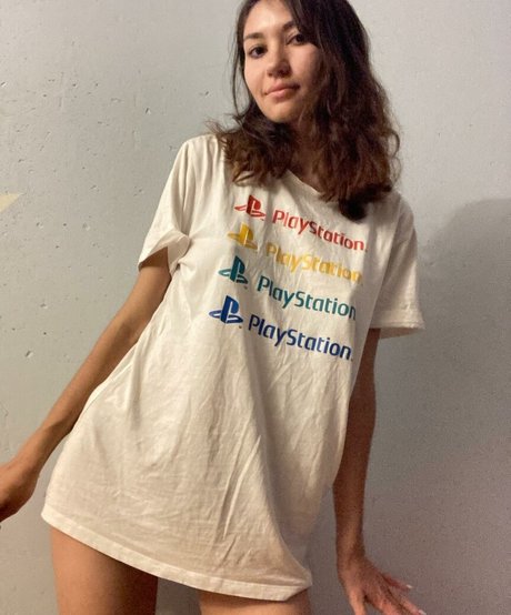 Adorable Dina