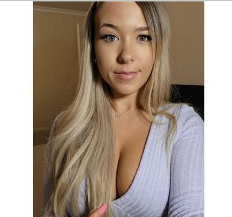 Foto di nudo di fuga di OnlyFans di Kimjade999