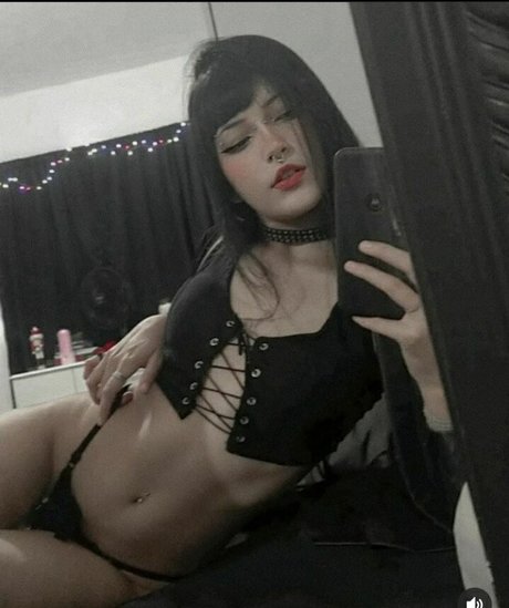Foto di nudo di fuga di OnlyFans di Nebulaee