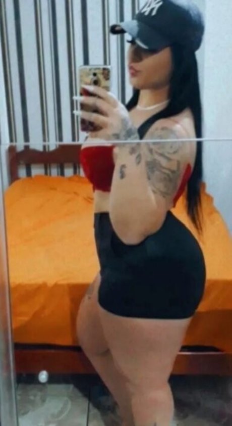 Foto di nudo di fuga di OnlyFans di Mari Santos
