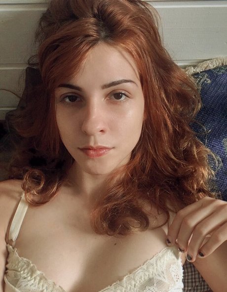 Foto di nudo di fuga di OnlyFans di Fada Latina