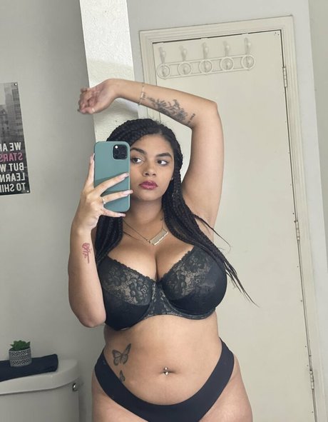 Foto di nudo di fuga di OnlyFans di Chasity