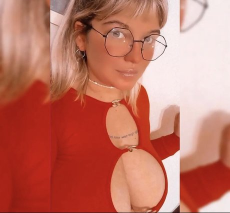 Foto di nudo di fuga di OnlyFans di Clemenbujazha