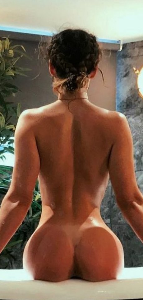 Foto di nudo di fuga di OnlyFans di Rosie Axonn
