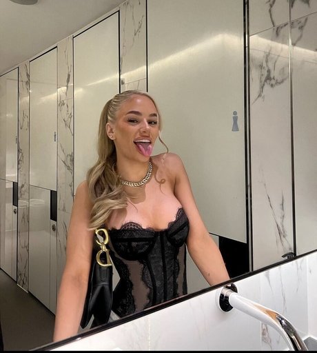 Foto di nudo di fuga di OnlyFans di Cassierose21
