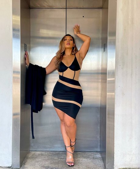 Foto di nudo di fuga di OnlyFans di Kimberly Nguyen