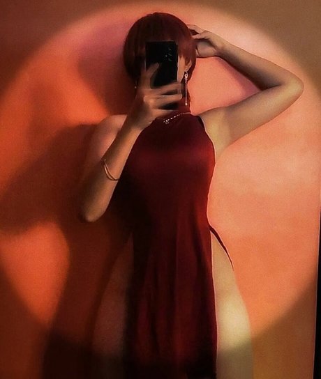 Foto di nudo di fuga di OnlyFans di Ruan Yu