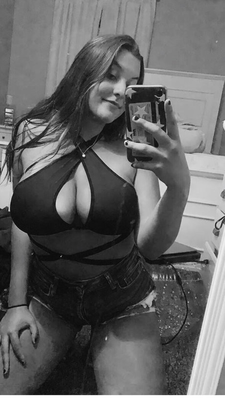 Foto di nudo di fuga di OnlyFans di Lorraine De Souza